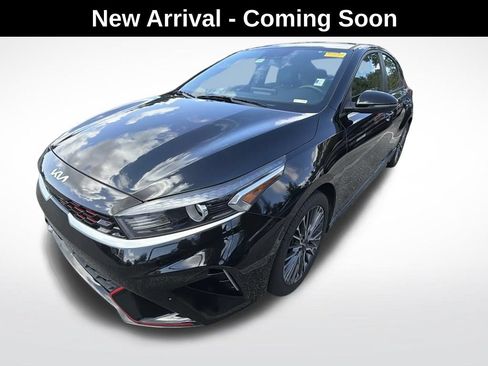 Used 2023 Kia Forte GT-Line w/ GT-Line Premium Package FWD image 2