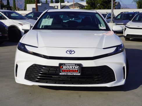 Certified 2025 Toyota Camry LE FWD image 3
