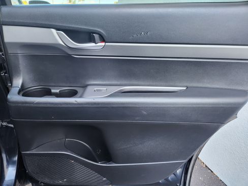 Used 2024 Hyundai Palisade SE image 14