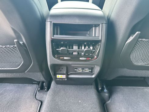 New 2025 Jeep Grand Cherokee Laredo w/ Luxury Tech Group I RWD image 14