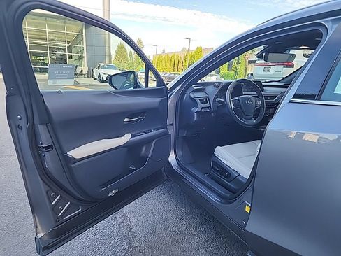 Certified 2020 Lexus UX 200 w/ Premium Package FWD image 10