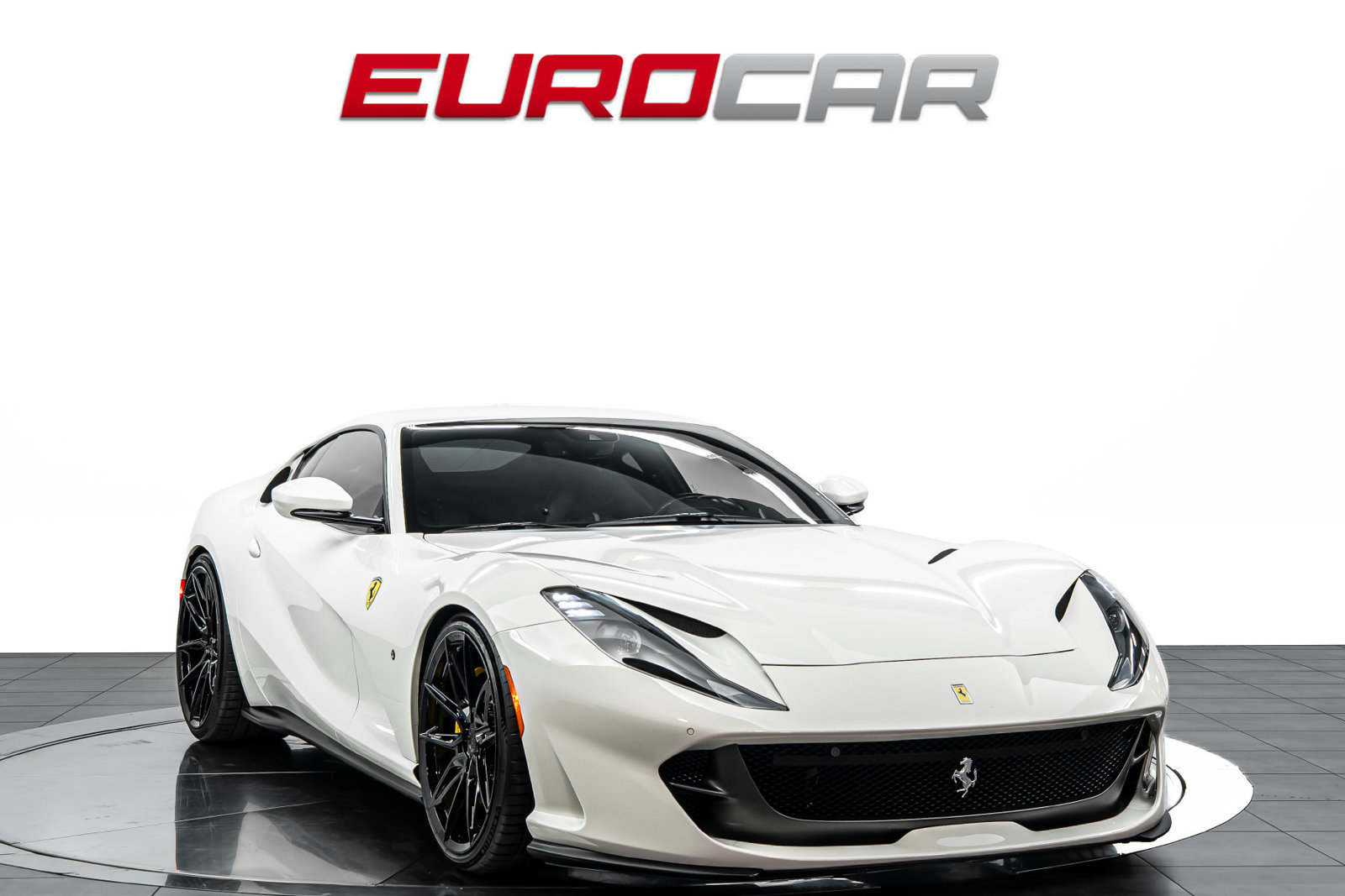 Used 2020 Ferrari 812 Superfast RWD image 7