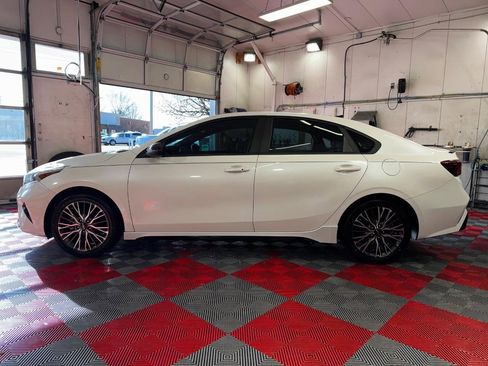 Used 2023 Kia Forte GT-Line w/ GT-Line Technology Package image 4