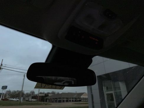 Used 2025 Chevrolet TrailBlazer LT image 45