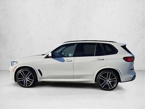Used 2019 BMW X5 xDrive50i w/ M Sport Package image 9