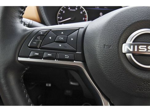 Certified 2025 Nissan Sentra SV w/ SV Premium Package image 18