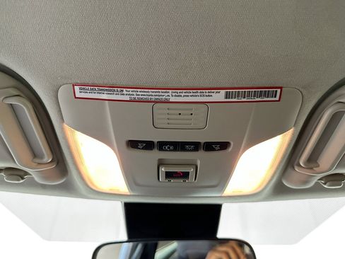 Used 2021 Toyota Corolla LE FWD image 18