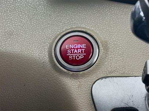 Used 2016 Honda Odyssey SE image 28