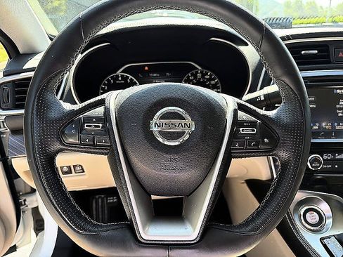 Used 2016 Nissan Maxima Platinum FWD image 6