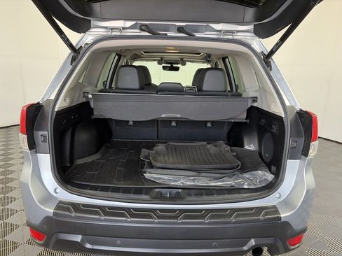 Used 2019 Subaru Forester Limited AWD/4WD image 14