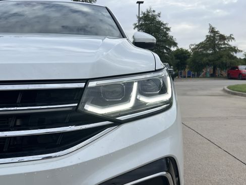 Used 2024 Volkswagen Tiguan SEL R-Line AWD/4WD image 7