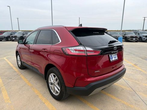 Used 2024 Ford Edge SEL w/ Convenience Package AWD/4WD image 5