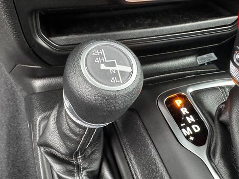 New 2025 Jeep Wrangler Sport S image 23