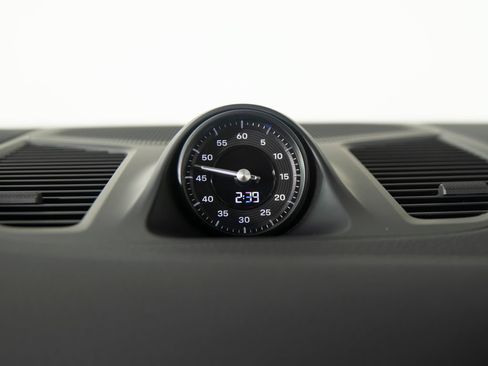 Certified 2026 Porsche Cayenne E-Hybrid AWD/4WD image 22