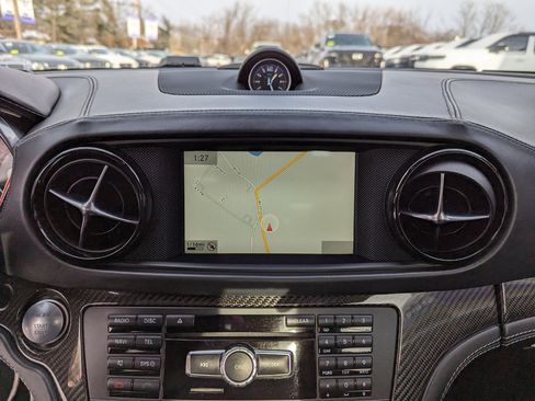 Used 2016 Mercedes-Benz SL 63 AMG image 21