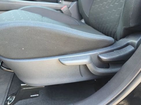 Used 2024 Nissan Kicks SV image 15