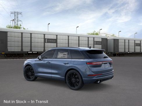 New 2026 Lincoln Corsair Premiere image 4