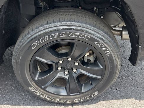 Used 2023 RAM 1500 Big Horn AWD/4WD image 10