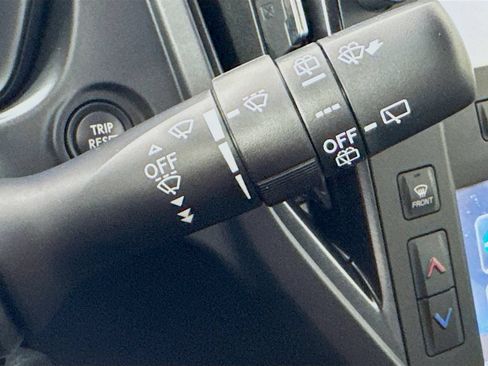 Used 2025 Subaru Forester AWD/4WD image 13