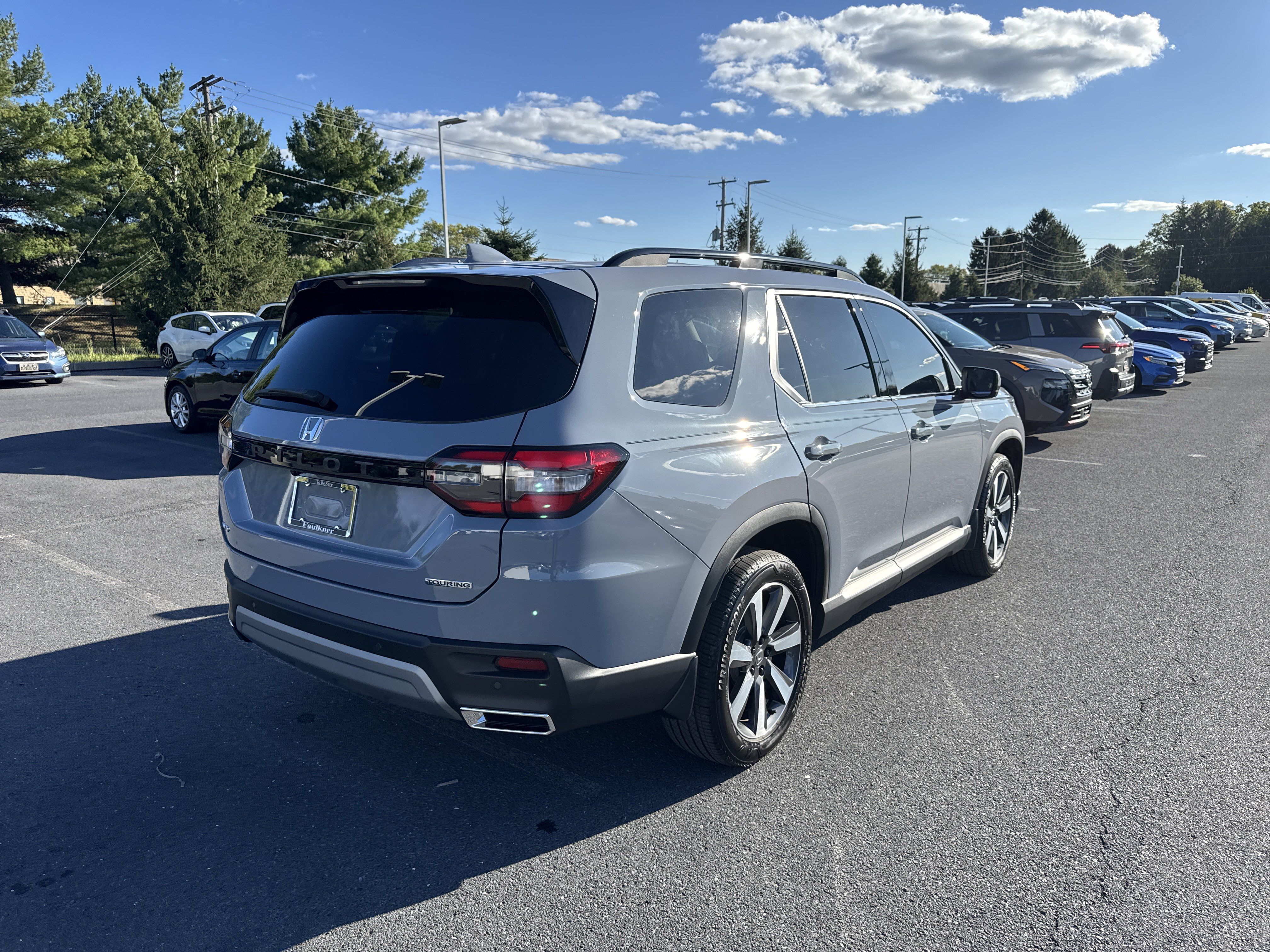 Used 2025 Honda Pilot Touring image 32