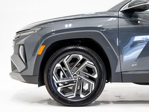 Used 2025 Hyundai Tucson Limited AWD/4WD image 33