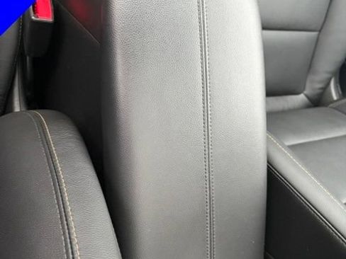 Used 2018 Chevrolet Equinox Premier FWD image 26