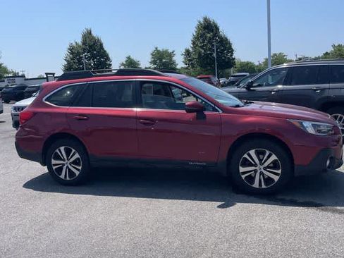 Used 2019 Subaru Outback 2.5i Limited AWD/4WD image 13