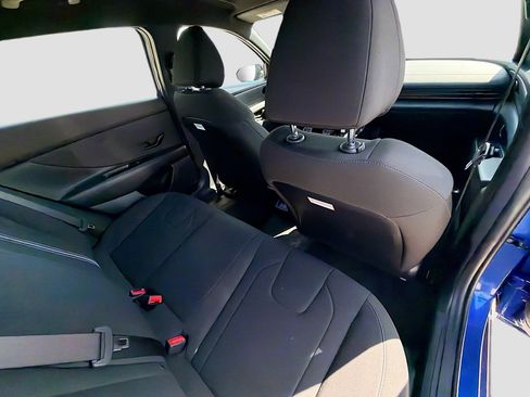 Certified 2025 Hyundai Elantra Sport FWD image 26
