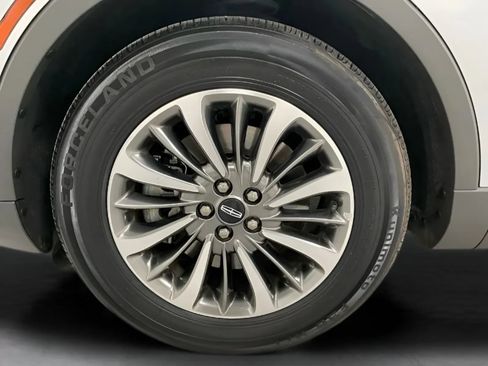 Used 2020 Lincoln Nautilus Reserve FWD image 25