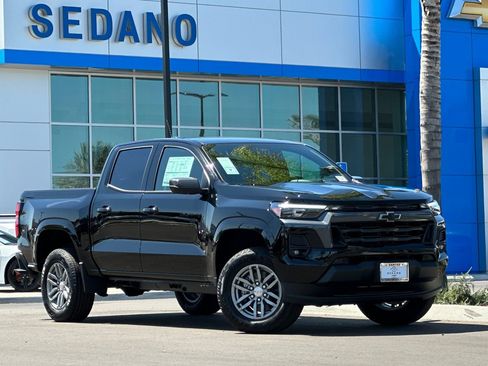 New 2026 Chevrolet Colorado LT image 2