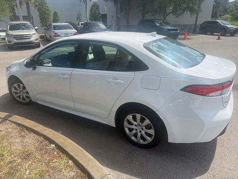 Used 2024 Toyota Corolla LE FWD image 4