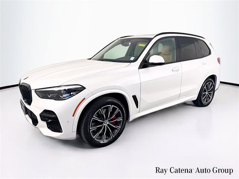 Used 2023 BMW X5 xDrive40i w/ M Sport Package image 3