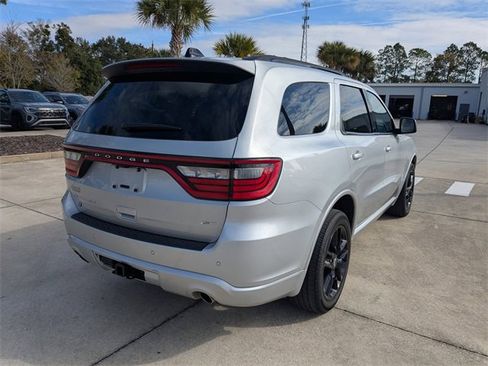 Used 2023 Dodge Durango GT image 3