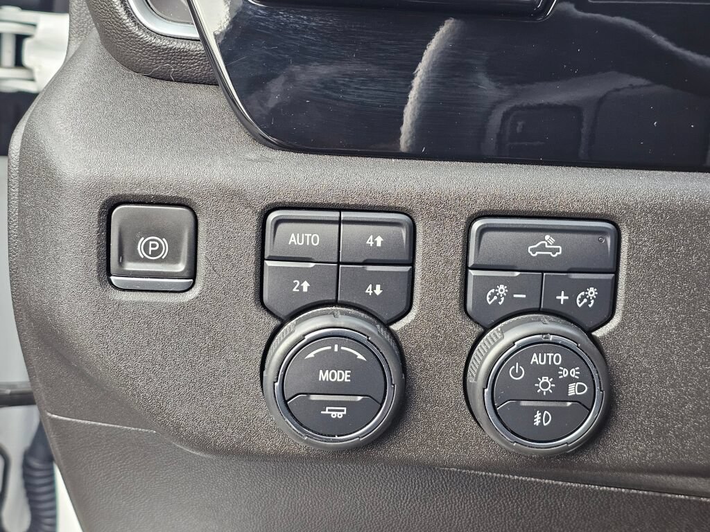 Certified 2023 Chevrolet Silverado 1500 RST w/ Z71 Off-Road Package AWD/4WD image 18