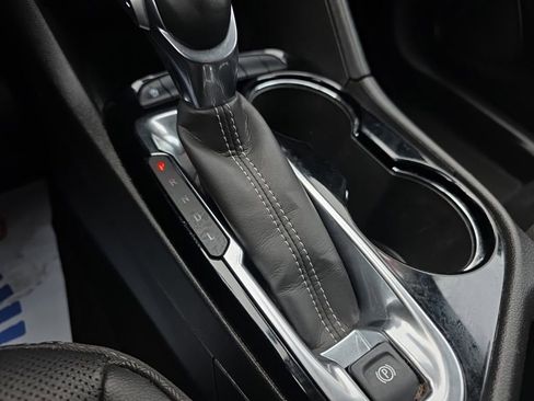 Used 2024 Buick Encore GX Sport Touring image 23