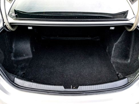 Used 2024 Chevrolet Malibu LT image 30