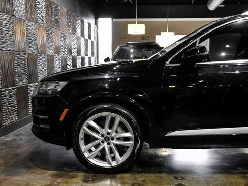 Used 2018 Audi Q7 3.0T Prestige AWD/4WD image 12