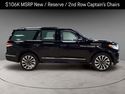 Used 2023 Lincoln Navigator Reserve AWD/4WD image 10