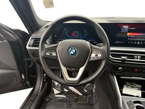 Used 2024 BMW i4 xDrive40i w/ Convenience Package image 9