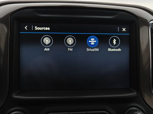 Used 2021 Chevrolet Silverado 1500 High Country w/ Technology Package image 32