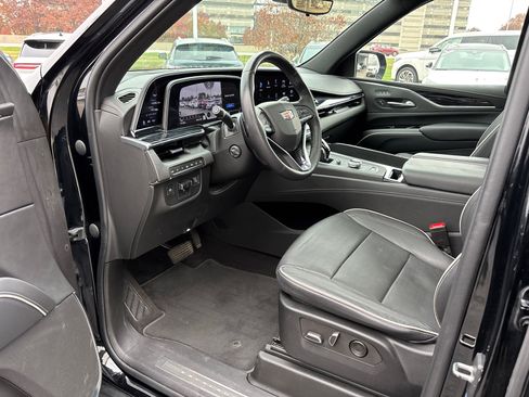 Used 2022 Cadillac Escalade Sport w/ Touring Package image 23