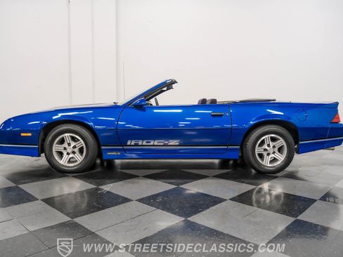 Used 1989 Chevrolet Camaro IROC-Z image 2