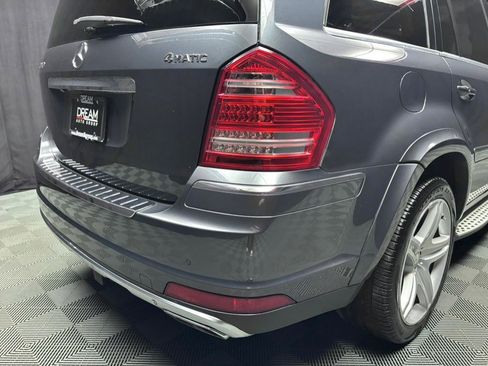 Used 2010 Mercedes-Benz GL 550 4MATIC image 12