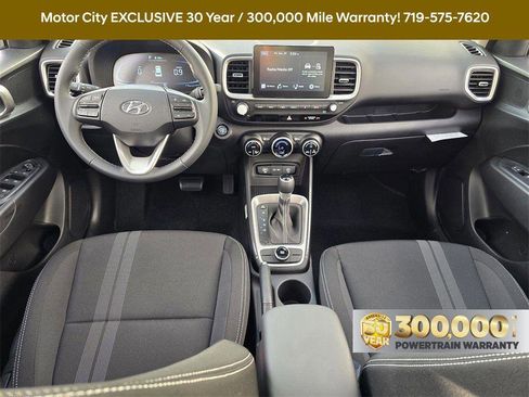 New 2025 Hyundai Venue SE image 18
