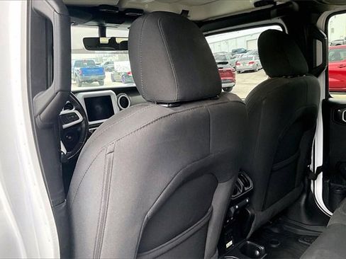 Used 2021 Jeep Gladiator Sport image 37