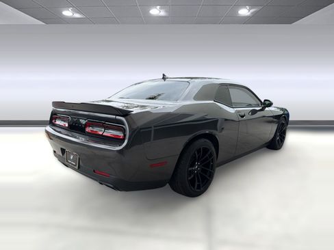 Used 2022 Dodge Challenger R/T w/ Plus Package RWD image 8