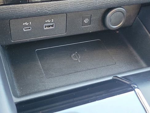 Used 2024 Mitsubishi Outlander SE image 29