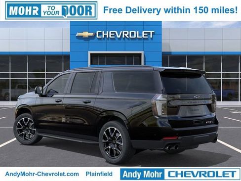 New 2026 Chevrolet Suburban RST image 4