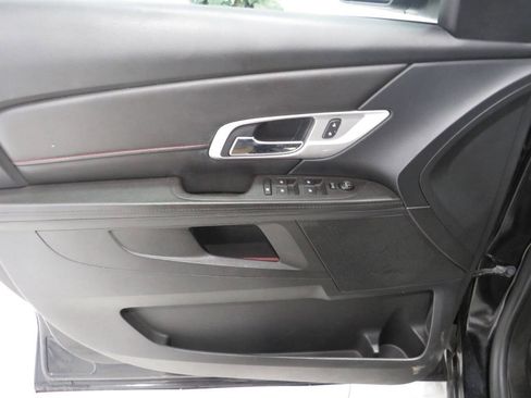 Used 2016 GMC Terrain SLE FWD image 19