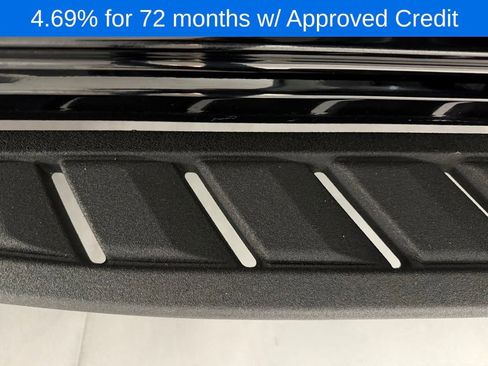 Used 2024 GMC Sierra 1500 AT4 w/ Technology Package image 11